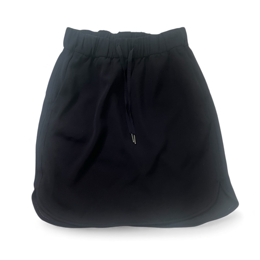 Lululemon Black On The Fly Black Skirt with  Pockets Womens Size 6